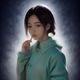 内容编辑苏雨桐工作照，坐在电脑前进行内容创作，背景为现代办公环境